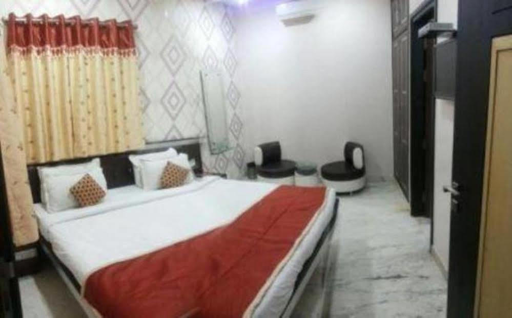 Star Hotel Agra  Esterno foto
