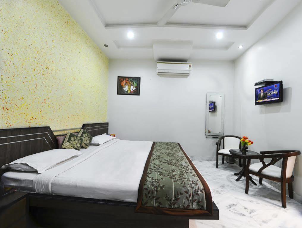 Star Hotel Agra  Esterno foto